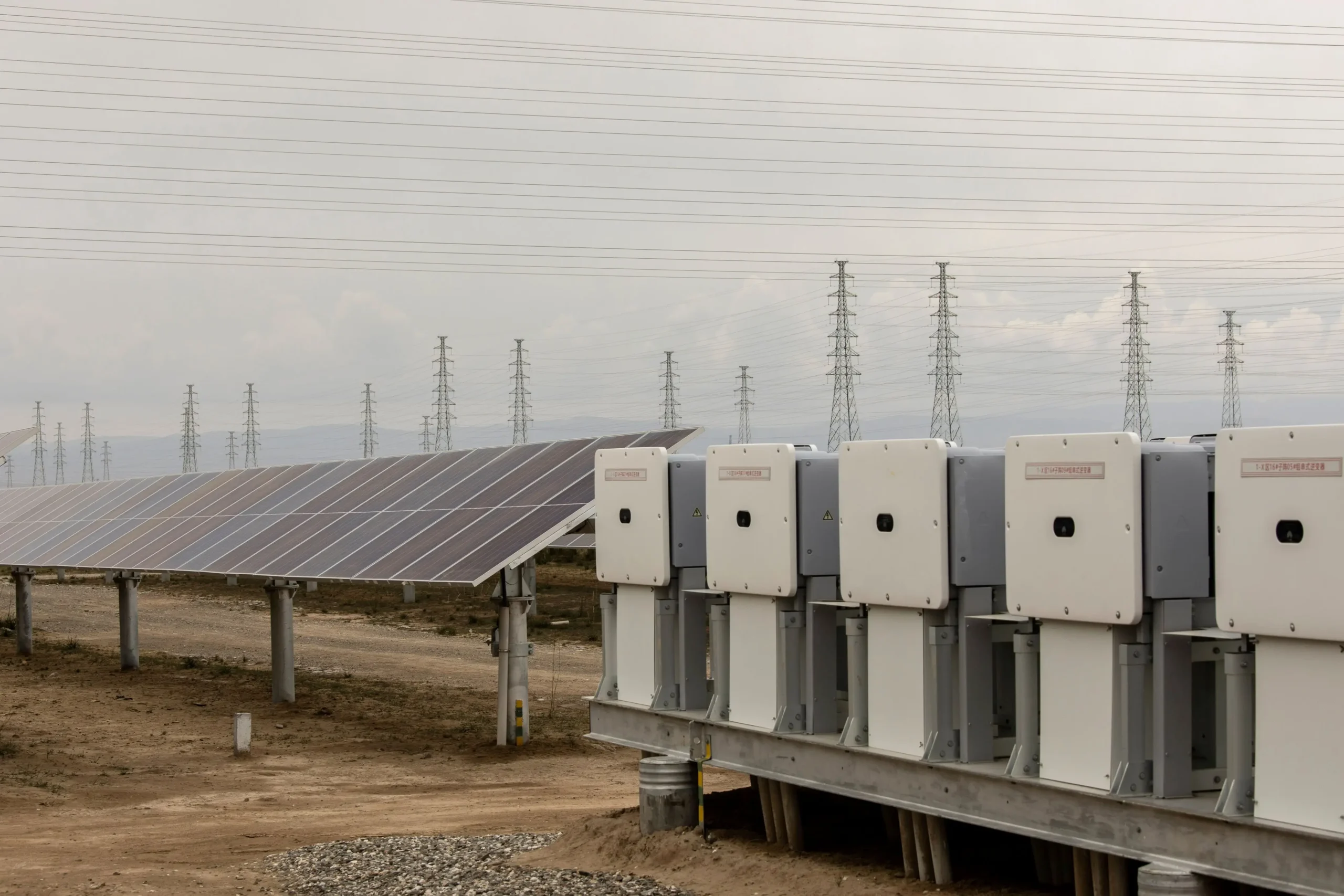 Huawei energia Brasil aposta bilionária em armazenamento e fábrica, investindo em baterias e recarga para ganhar espaço no mercado brasileiro de energia limpa