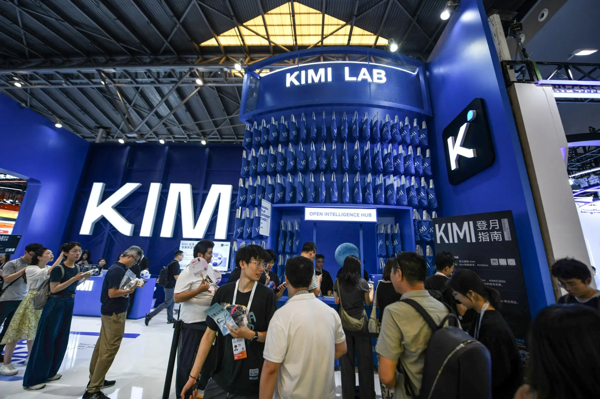Kimi K3 da Moonshot, batizada em homenagem ao Pink Floyd, provoca choque nos mercados e eleva pressão sobre DeepSeek e rivais chineses