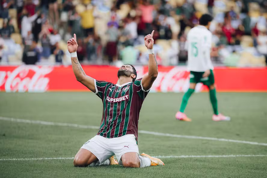 Fluminense vira sobre Palmeiras nos acréscimos sem Zubeldía, Germán Cano marca e garante vitória por 3 a 2 contra o líder em jogo eletrizante