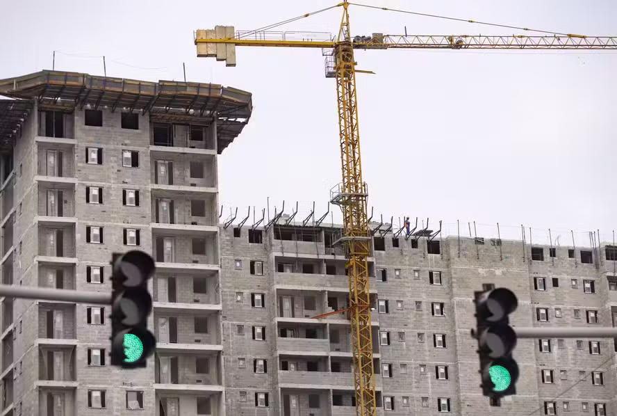 Governo avalia reduzir juros do Minha Casa, Minha Vida Faixa 3, dividir a faixa em dois grupos para reduzir taxas e beneficiar famílias de menor renda