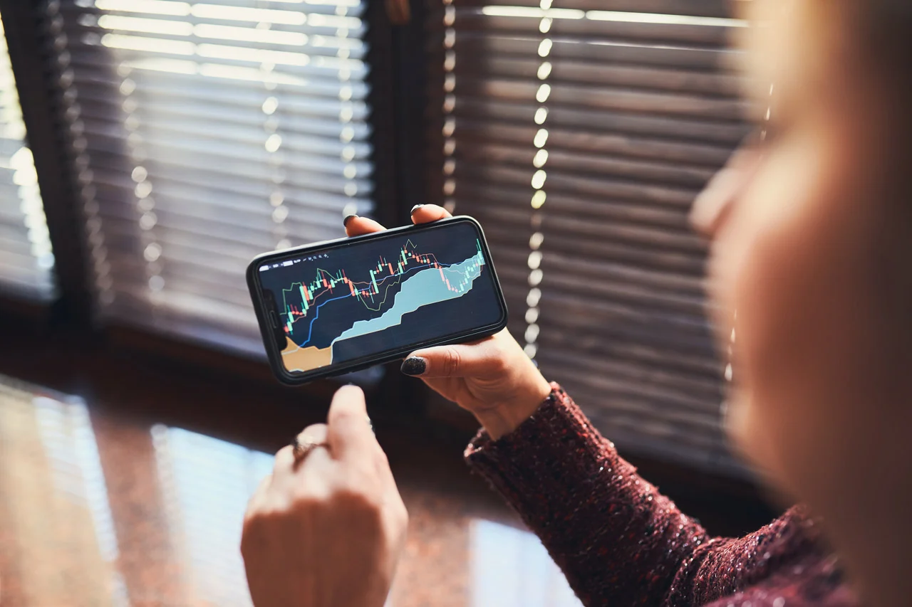 B3 amplia Mercado a Termo com 99 FIIs incluídos, 65 BDRs não patrocinados e 164 novos ativos, abrindo alternativas de hedge e exposição internacional para investidores