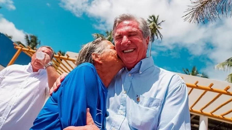 Eleição estadual em Alagoas sem Collor, fim de uma era política e midiática, sem sucessor definido, legado marcado por impeachment, prisões, perdas e declínio do império Collor