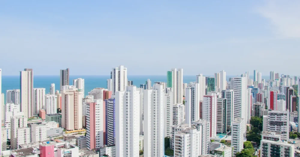 Consolidação de FIIs de crédito: Pátria propõe incorporar RBRR11, VCJR11 e RPRI11 ao PCIP11 e formar fundo de R$ 4,5 bilhões com mais liquidez e custos menores