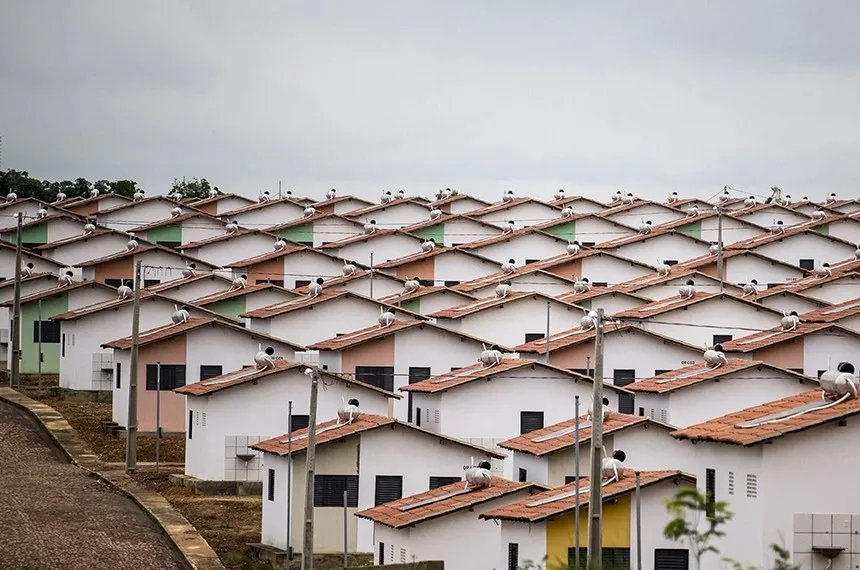 Minha Casa, Minha Vida prioriza mulheres, garante registro preferencial do imóvel no nome da mulher e proteção da moradia em separação, divórcio e violência