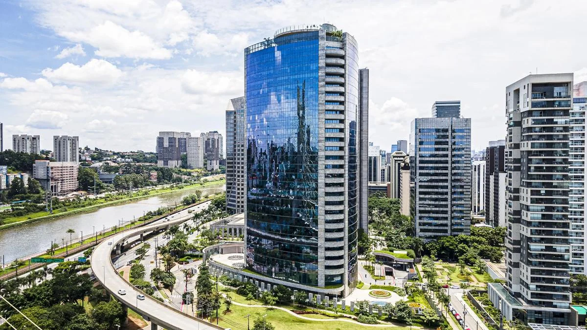 FIIs em queda 2026: analista aponta FIIs mais descontados, lajes corporativas em foco, e recomendações JSRE11 e PVBI11 com P/VPA atrativos