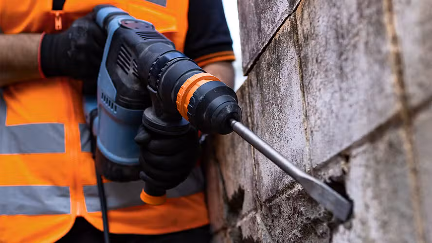 Âncora Tools lança cinco ferramentas para construção com baterias Evolution, medidor laser bidirecional de 200 m, fresadora e estação de carregamento móvel