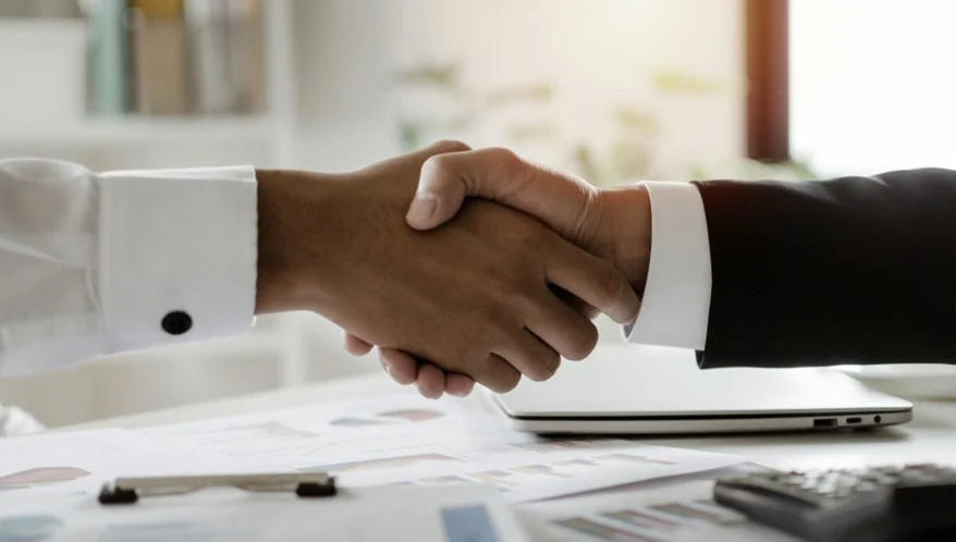 KLA assessora TRX Real Estate na emissão de CRI de R$ 111.107.629,00 pela Bari, lastreados em contrato built-to-suit com locatária Ebazar do Mercado Livre