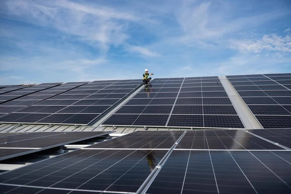 Fundo imobiliário capta R$ 1 bilhão e mira usinas solares em nova aposta