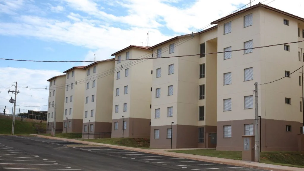 A prefeitura vai doar 2 mil apartamentos populares do Minha Casa, Minha Vida.