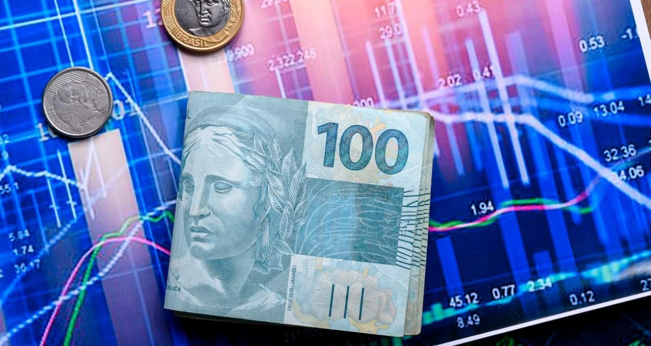 Dividendos de até 6%: Itaú BBA substitui Axia por B3 na carteira de outubro, aposta em recuperação do mercado e renda de ações como Petrobras, Vale e Copel