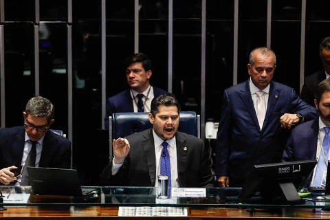 ADRs da Vale e de bancos sobem nos EUA enquanto ADR da Petrobras cai, investidores reavaliam minério, crédito e petróleo no exterior