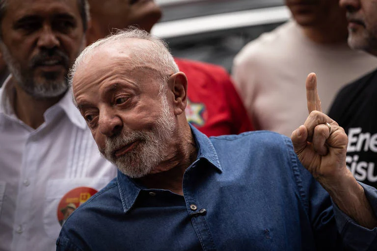 Lula diz que votação do fim da 6×1 antes do segundo turno já está acordada com Alcolumbre