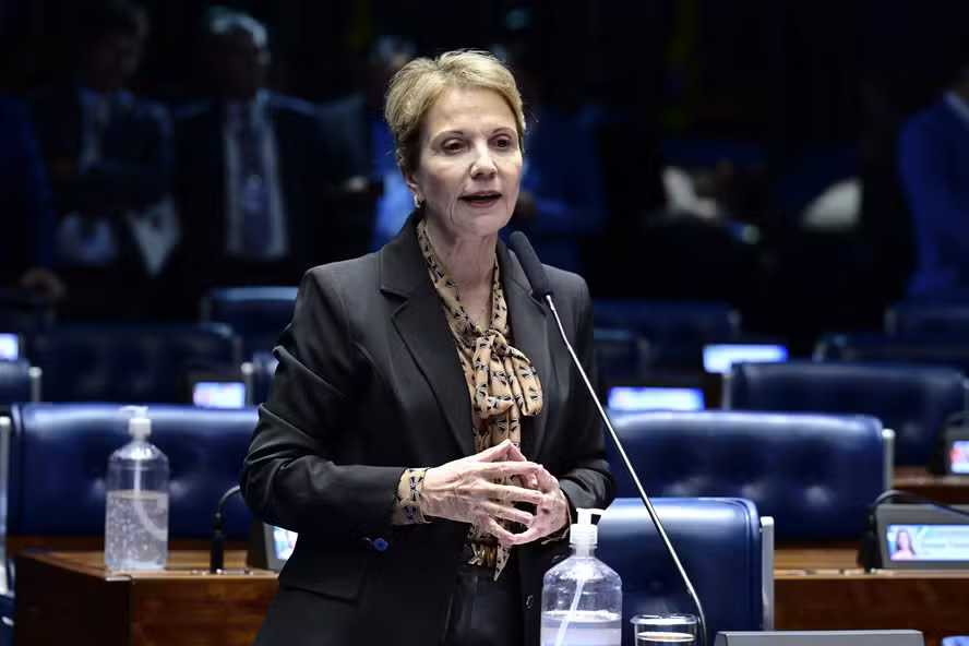 Flávio Bolsonaro precisará de equilíbrio em negociações do agro com EUA e China se for eleito, diz senadora