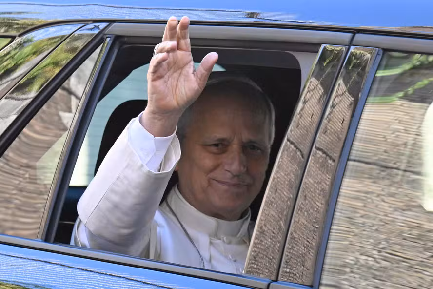Papa Leão XIV compartilha primeira mensagem após diagnóstico de câncer: ‘rezem por mim’